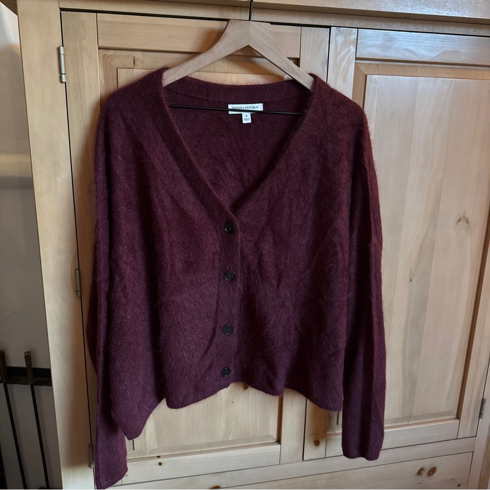 Banana Republic Women's Burgundy cashmere Sweater